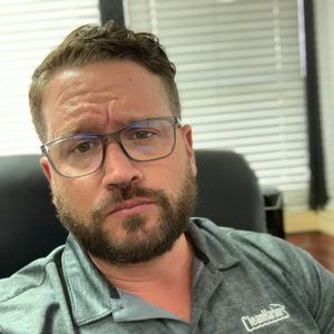 Meet your Posher, Jeffrey